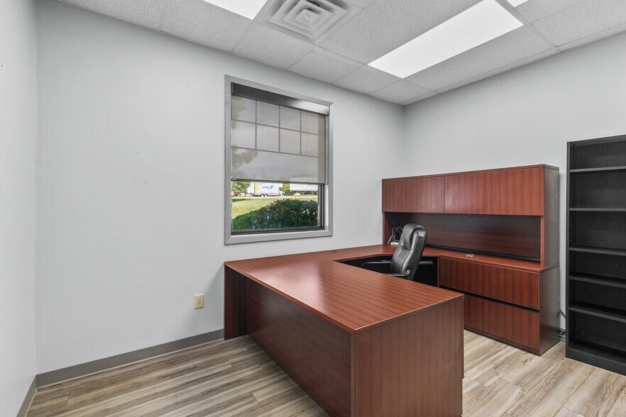 More Photos Of 125 Solleftea Dr, Madison Industrial For Lease
