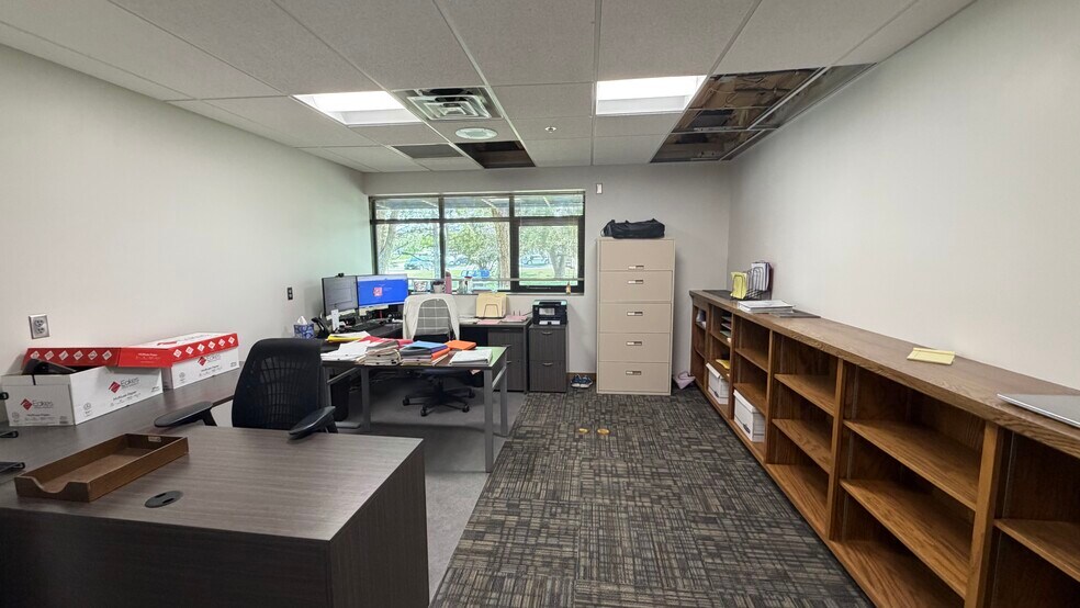 More Photos Of 5201 S 19th St, Lincoln Warehouse For Sale