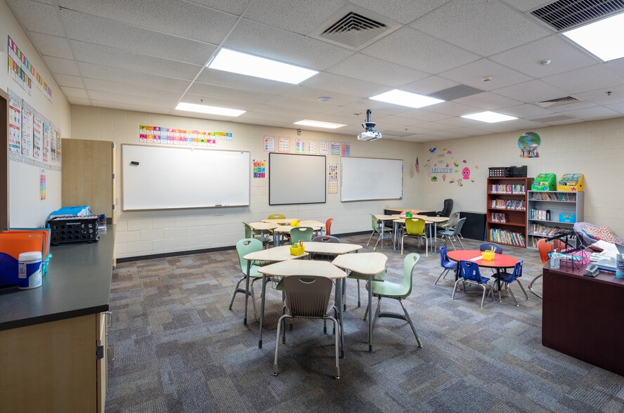 More Photos Of 2801 E Southern Ave, Phoenix Schools For Sale