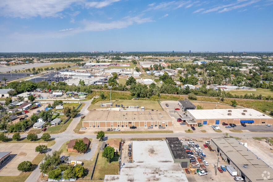 More Photos Of 2737-2749 W California Ave, Oklahoma City Warehouse For Lease