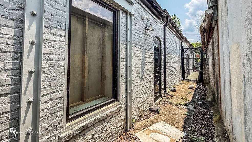 More Photos Of 1188 McLendon Ave NE, Atlanta Storefront For Sale