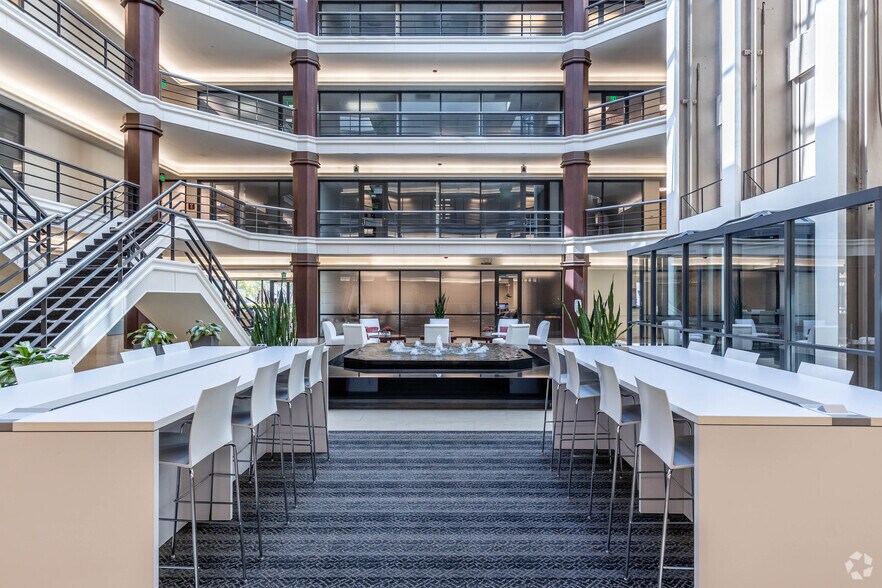 More Photos Of 800 Fairway Dr, Deerfield Beach Office Residential For Lease