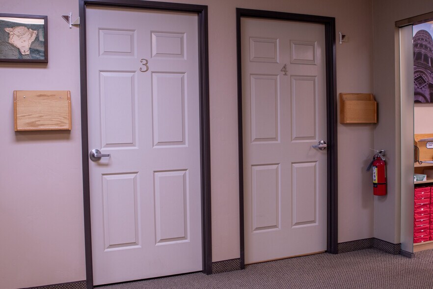 More Photos Of 480 E Prater Way, Sparks Medical For Sale