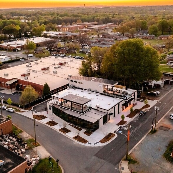 More Photos Of 225 Fairwood Ave, Charlotte General Retail For Sale