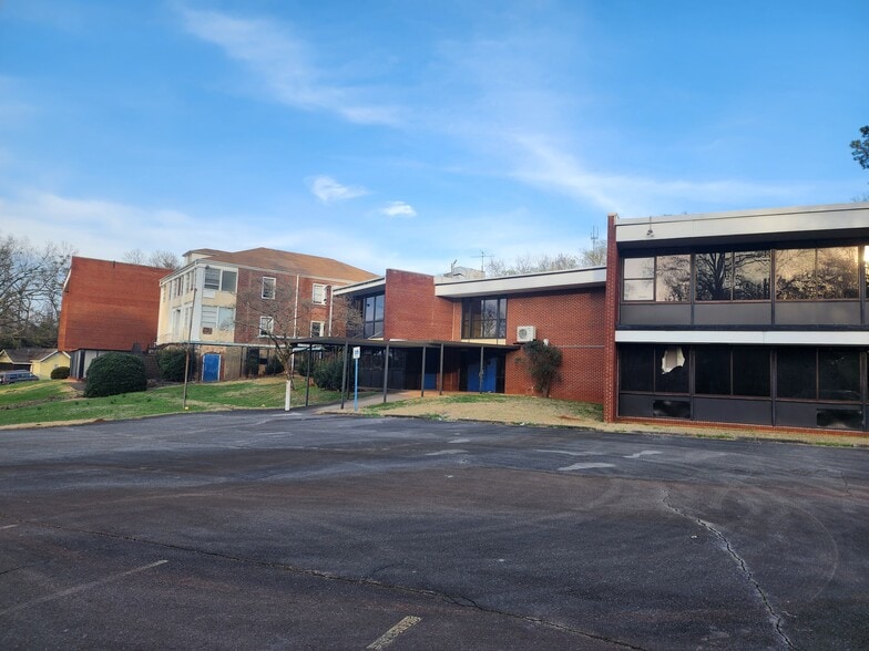 More Photos Of 301 21st Ave S, Birmingham Schools For Sale