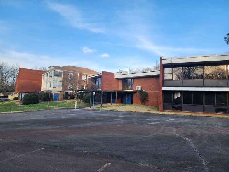 More Photos Of 301 21st Ave S, Birmingham Schools For Sale