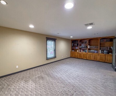 More Photos Of 715 10th St, Alamogordo Office For Sale