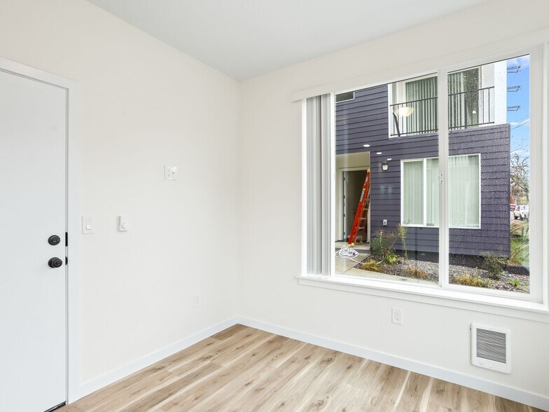 More Photos Of 4383 N Vancouver Ave, Portland Apartments For Sale