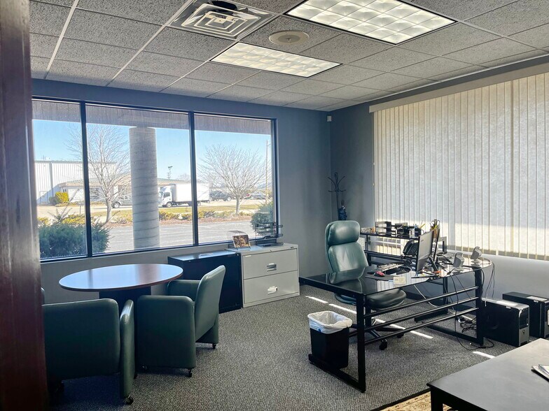 More Photos Of 5523 Integrity Way, Appleton Flex For Sale