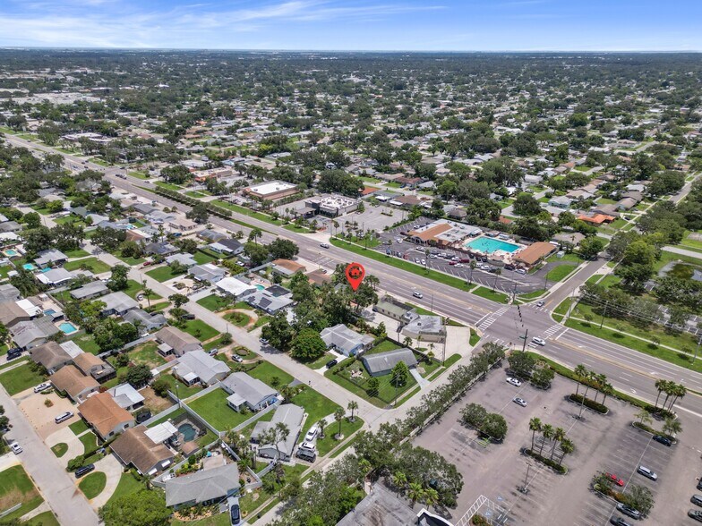 More Photos Of 2672 66th St N, Saint Petersburg Medical For Sale