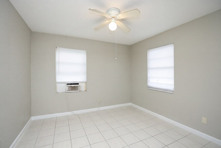 More Photos Of 2312-2315 Avenue B, Dickinson, TX 77539 Ave, Dickinson Apartments For Sale