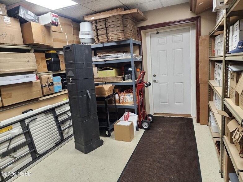 More Photos Of 8 2nd St SE, Watertown Office For Sale