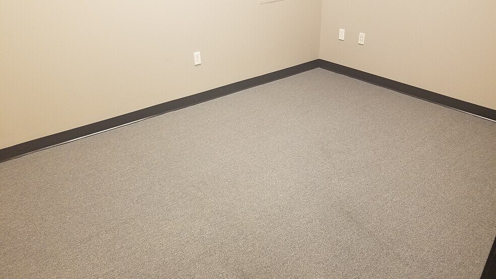 More Photos Of 375 N Stephanie St, Henderson Office For Lease