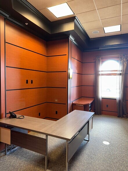 More Photos Of 9010 Strada Stell Ct, Naples Medical For Lease