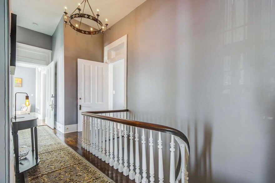 More Photos Of 1502 Market St, Galveston Hospitality For Sale