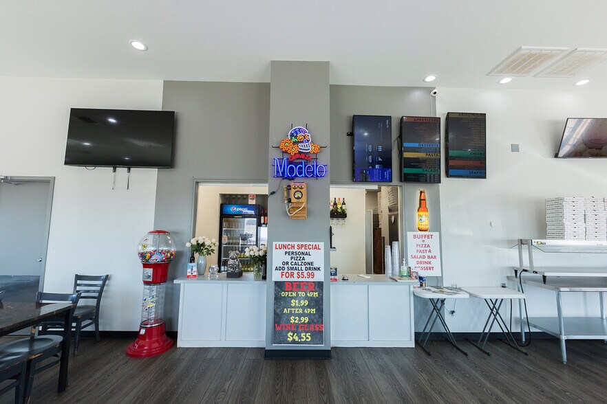 More Photos Of 1140 Kermit St, Plainview Restaurant For Sale