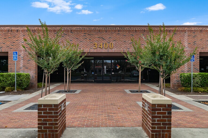 More Photos Of 3400-3450 W Warren Ave, Fremont Warehouse For Sale