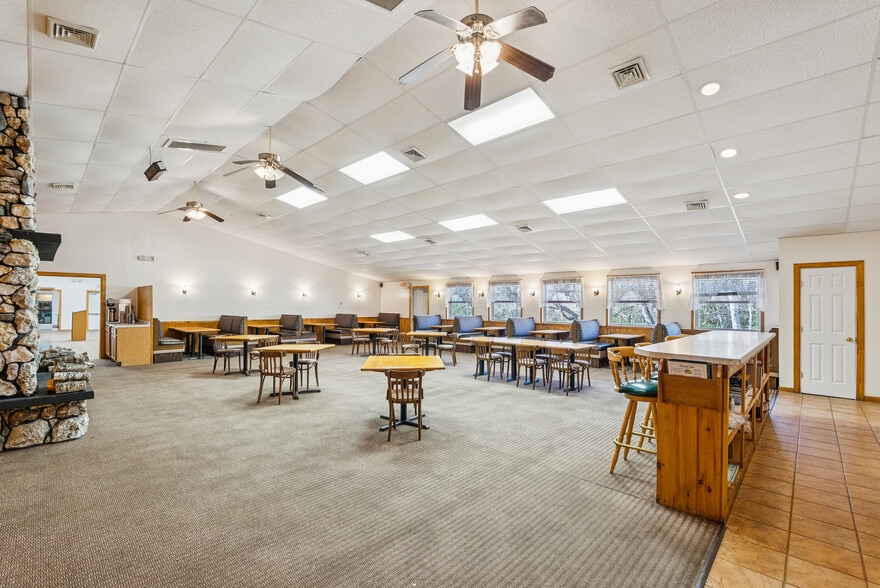 More Photos Of 1132 S Main St, Bryant Pond Hotel For Sale