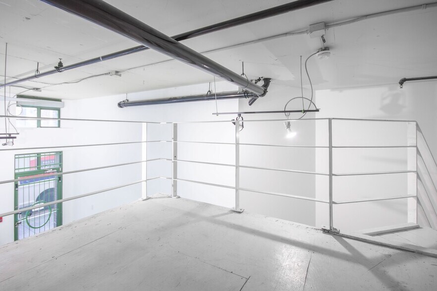 More Photos Of 1 E Cordova St, Vancouver Apartments For Sale