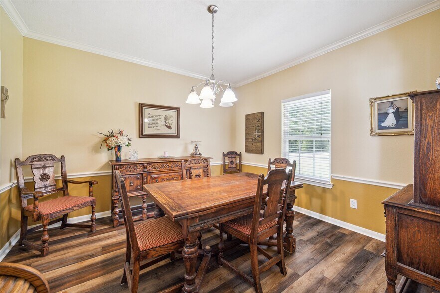 More Photos Of 25535 Richards Rd, Spring Flex For Sale