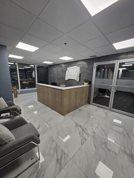 More Photos Of 36 N New York Ave, Huntington Office For Lease