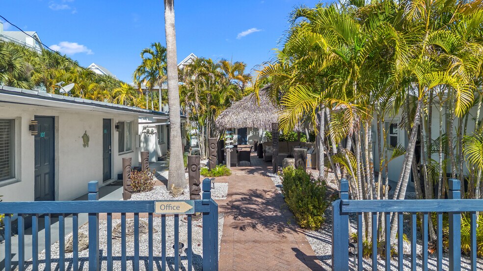 More Photos Of 4330 Bonita Beach Rd, Bonita Springs Hotel For Sale