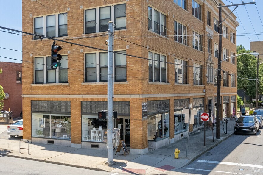 More Photos Of 33 E 7th St, Covington Office For Lease