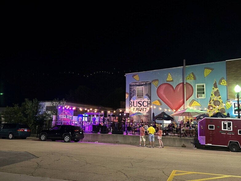 More Photos Of 801 Sixth St, Mendota Storefront Retail Residential For Sale