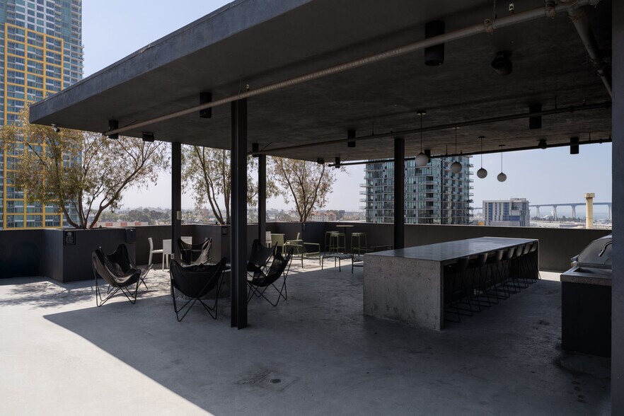 More Photos Of 454 13th St, San Diego Apartments For Sale