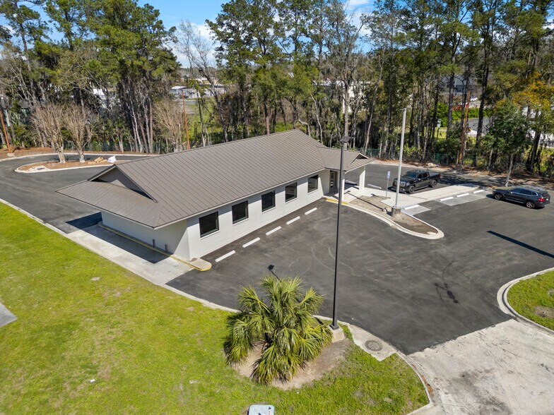 More Photos Of 710 Mall Blvd, Savannah Bank For Sale