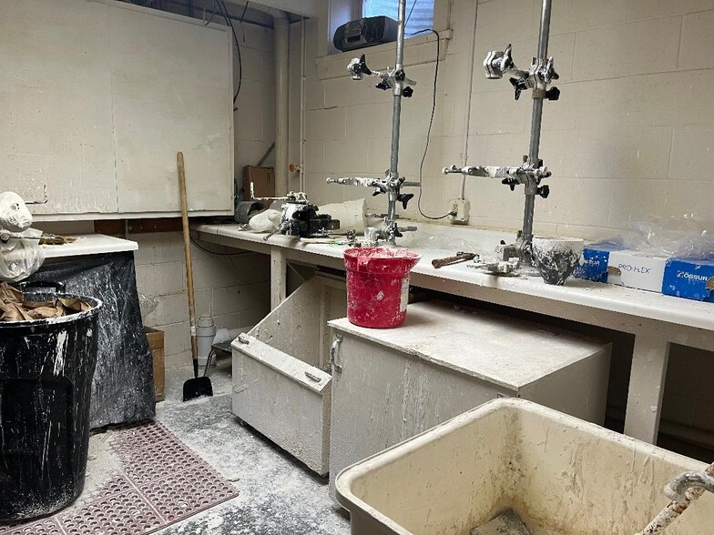 More Photos Of 823 W Spring St, Titusville Medical For Sale