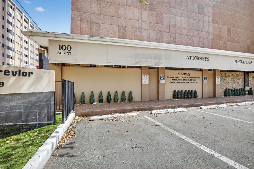 More Photos Of 100 SE 6th St, Fort Lauderdale Office For Lease