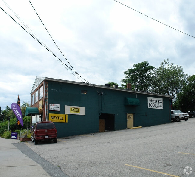 More Photos Of 536 Lincoln St, Worcester Freestanding For Lease