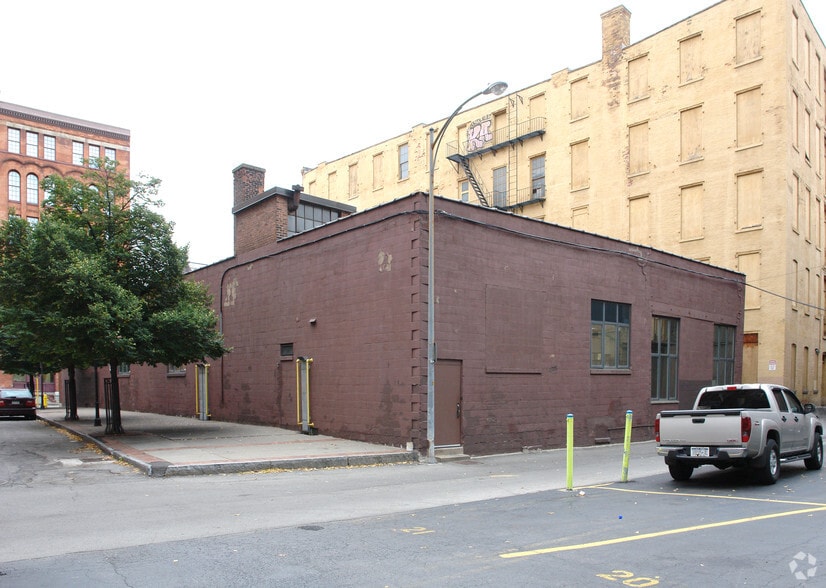 More Photos Of 186-188 N Water St, Rochester Office For Sale