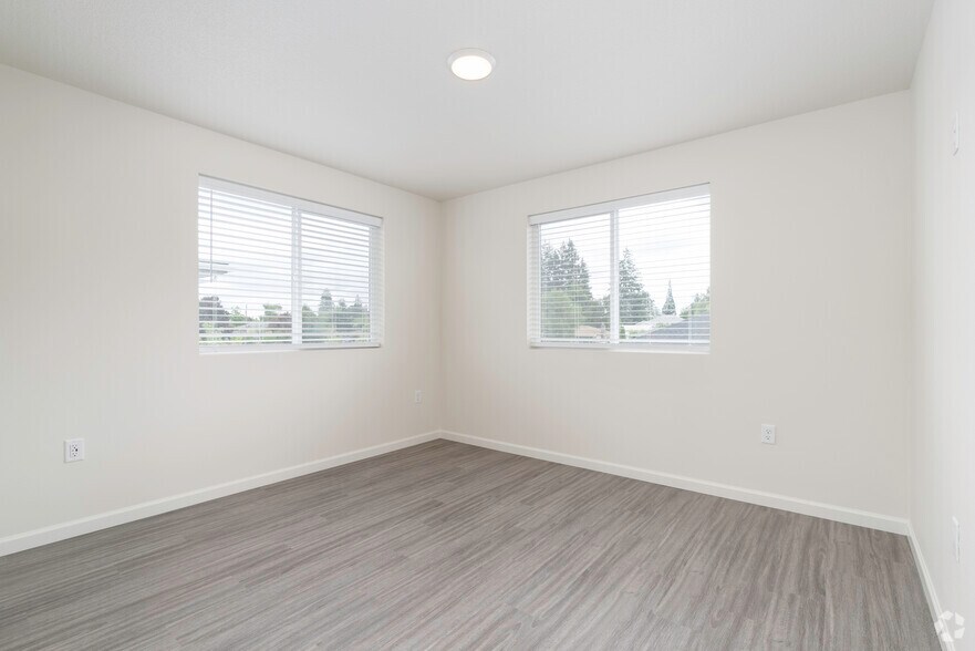 More Photos Of 4853 Verda Ln NE, Keizer Apartments For Sale