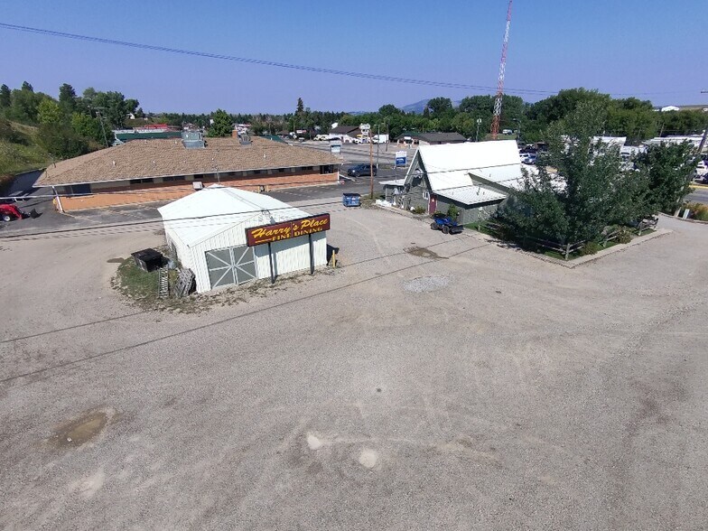More Photos Of 631 NE Main St, Lewistown Lodge Meeting Hall For Sale