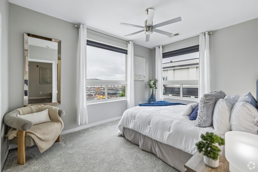 More Photos Of 100 Aqua Way, Newport Apartments For Lease