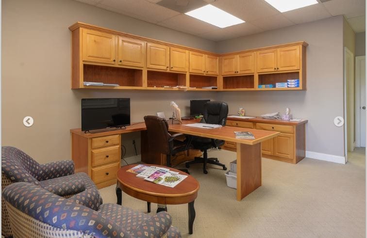 More Photos Of 90-125 Commerce Dr, Fayetteville Office For Lease