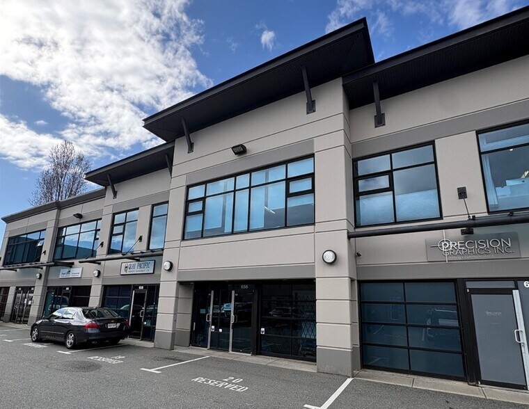 More Photos Of 656 Evans Av, Vancouver Warehouse For Sale