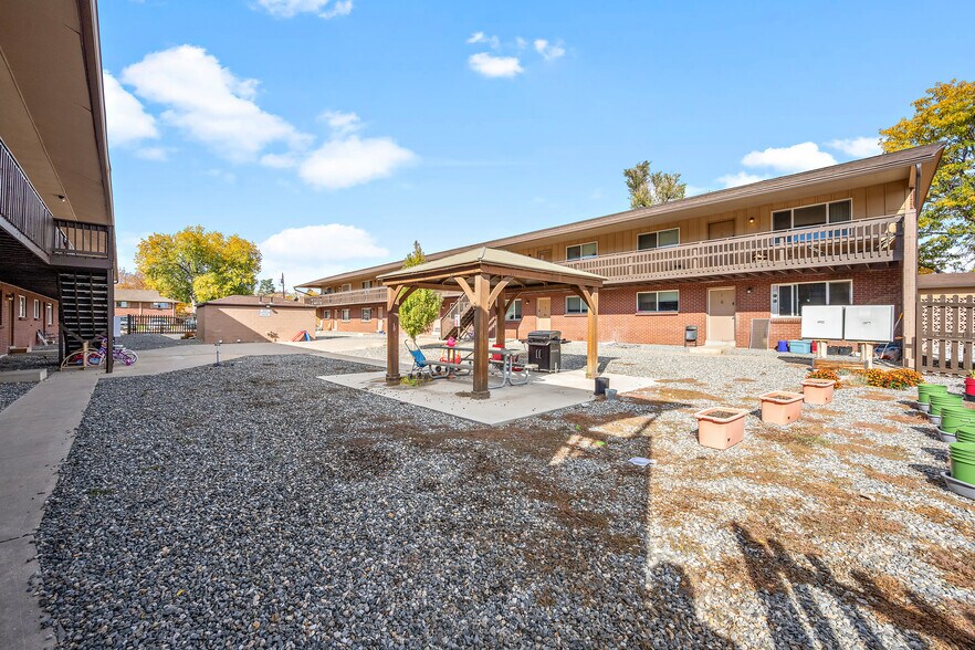 More Photos Of 5351-5361 Everett St, Arvada Apartments For Sale