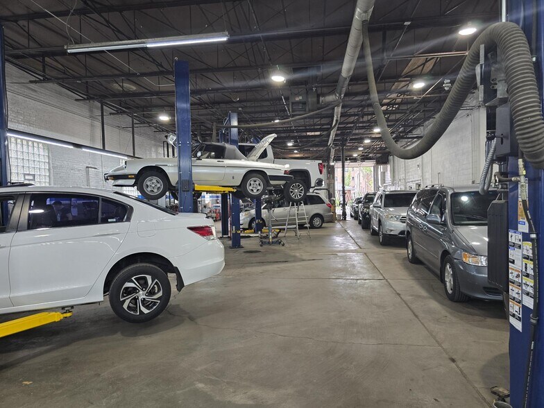 More Photos Of 7525 N Wolcott Ave, Chicago General Retail For Sale