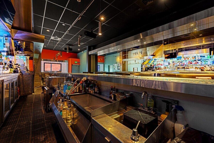 More Photos Of 507 2nd St, Eureka General Retail For Sale