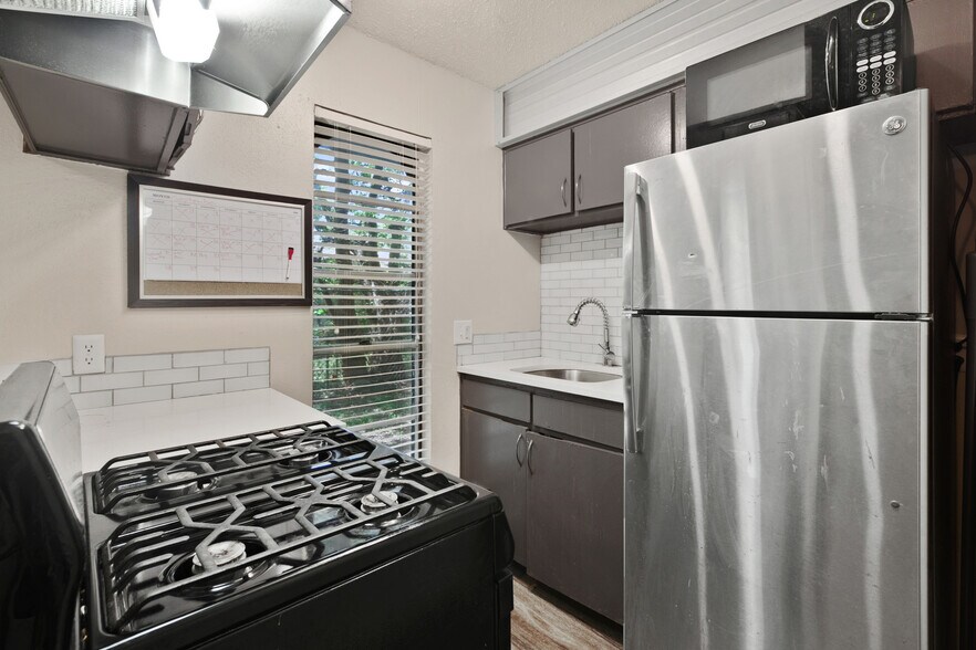More Photos Of , Austin Multifamily For Sale