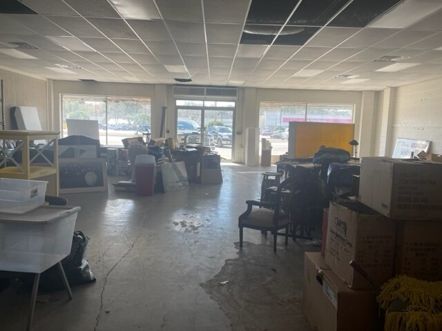 More Photos Of 411 W Madison St, Starke Storefront Retail Office For Lease