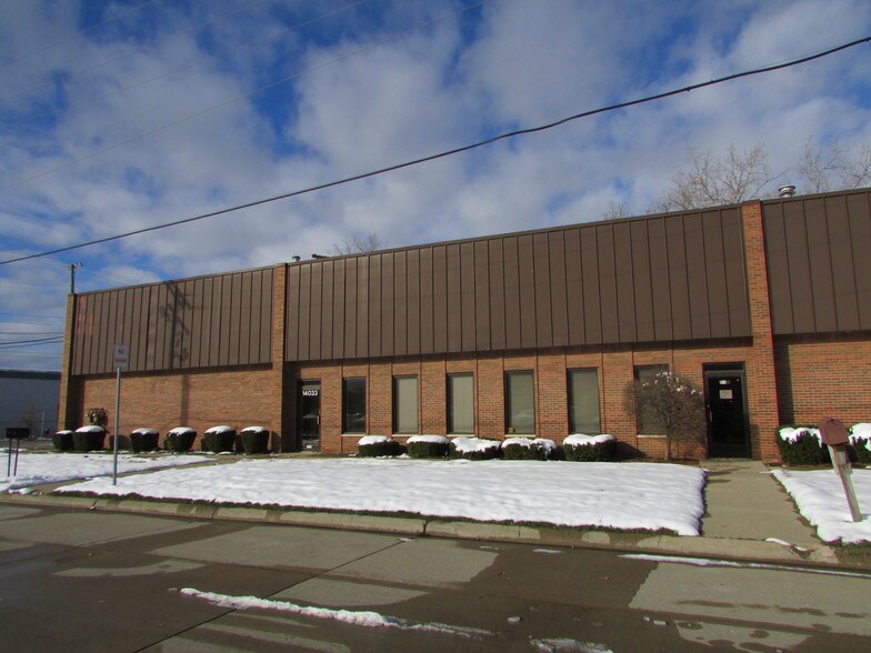 More Photos Of 14033-14055 Achyl Ave, Warren Warehouse For Sale