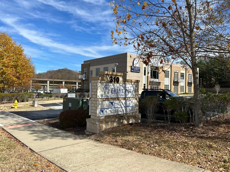 More Photos Of 310 Billingsly Ct, Franklin Medical For Sale