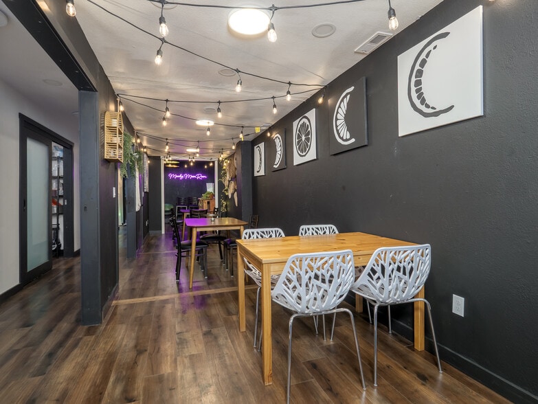 More Photos Of 503 E 1st St, Newberg Storefront For Sale
