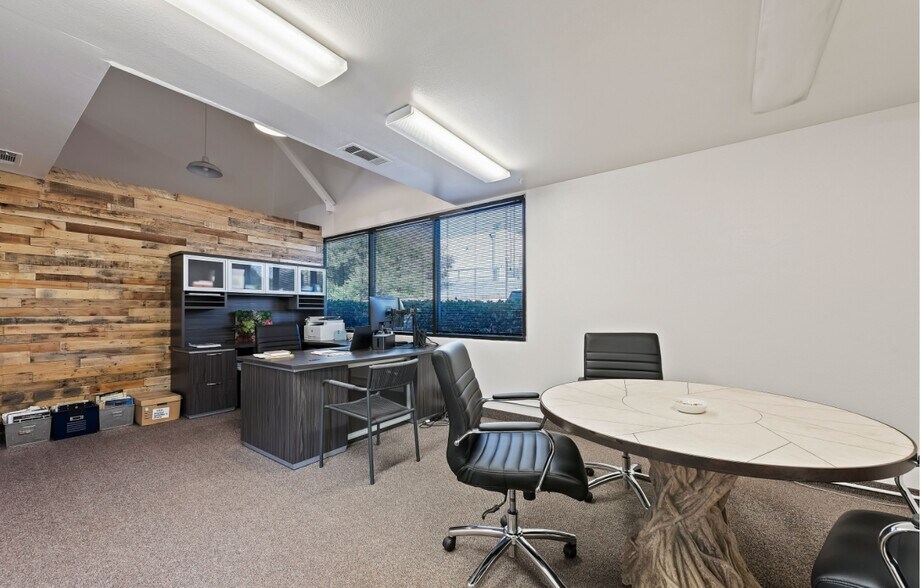 More Photos Of 6056 Corte Del Cedro, Carlsbad Warehouse For Sale