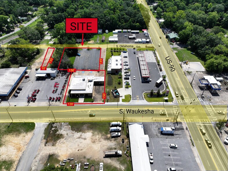 More Photos Of 406 S Waukesha St, Bonifay Office For Sale