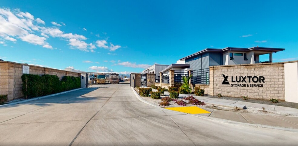 More Photos Of 49751 Oates Ln, Coachella Parking Garage For Sale